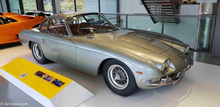 Lamborghini-400-GT