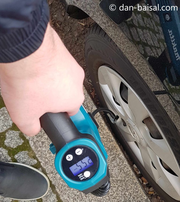 Makita-Air-Compressor-In-Action