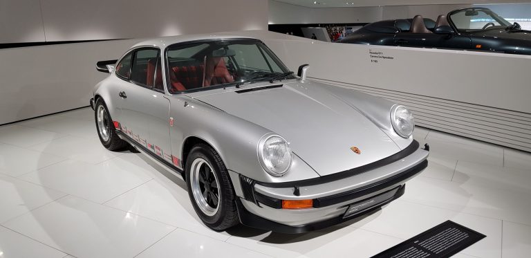 1974-Porsche-911-Turbo-Nr1