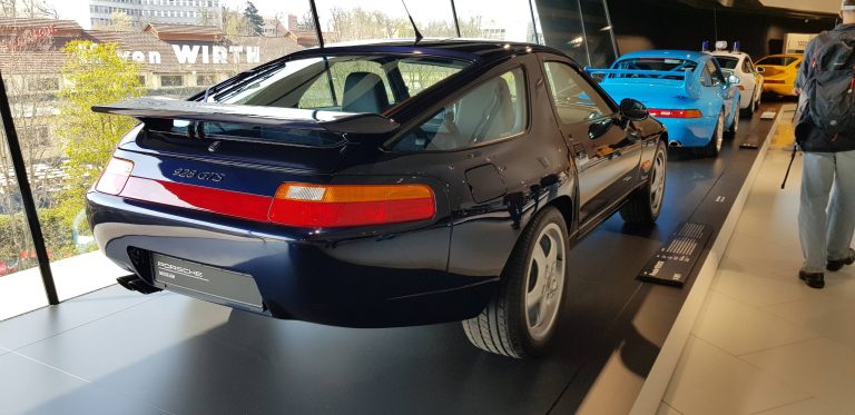 1995-Porsche-928-GTS