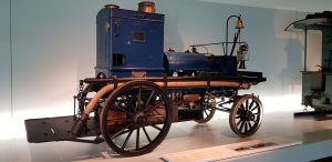 Daimler-Motorized-Firefighting-Pump